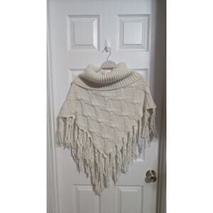 Knit Shawl poncho pullover sweater Ivory boho hippie fringe One Size turtleneck